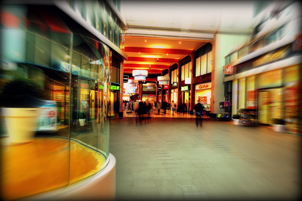 El Paseo Shopping District